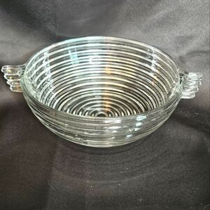 RARE 1930's Anchor Hocking Manhattan Pattern Ribbed Spiral Glass Serving Bowl